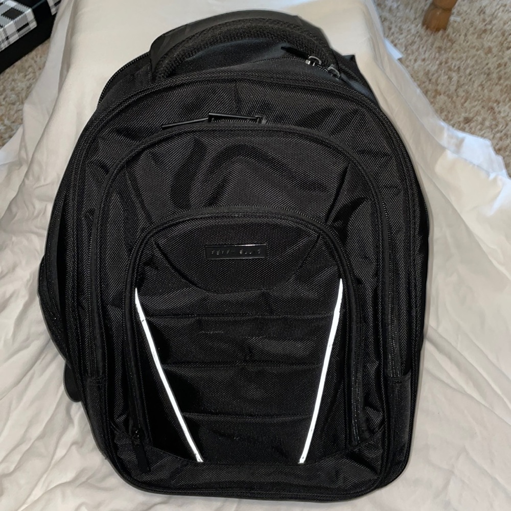Perry Ellis Backpack
